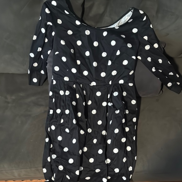 Betsey Johnson black and white polka dot dress
Size 8 - Picture 4 of 5